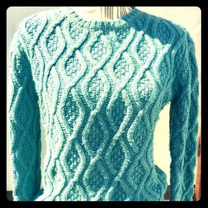 Kaisely Cable-knit pullover sweater